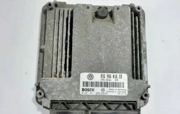Volkswagen Golf V Engine control unit/module 03G906016CB