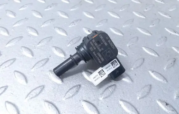 Citroen C4 III e-C4 Air pressure sensor 9824451880 0265011040