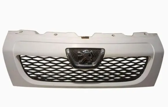 Peugeot Boxer Front bumper upper radiator grill 1308068070