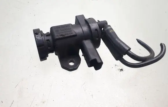 Vacuum valve