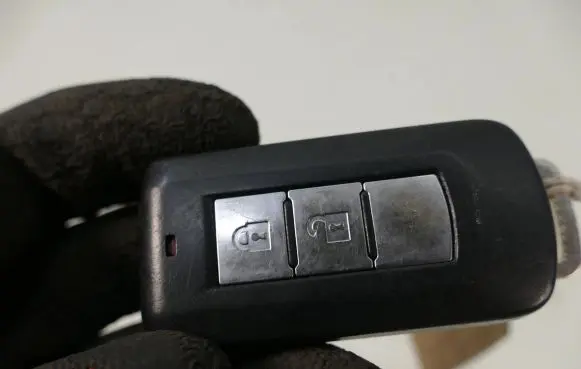 Mitsubishi Outlander Ignition key/card G8D-644M