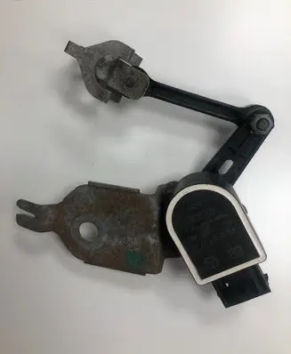 Mercedes-Benz C W205 Headlight level adjustment motor A0009053704 A2139053302