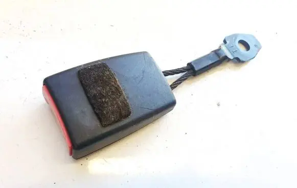 Audi TT Mk1 Front seatbelt buckle 8n085775501c