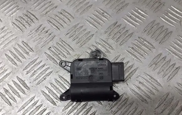 Volkswagen Golf V A/C air flow flap actuator/motor 1K1907511E