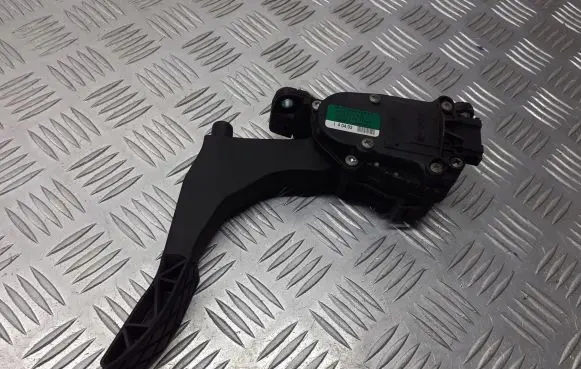 Volkswagen Polo IV 9N3 Accelerator pedal position sensor 6Q1721503C