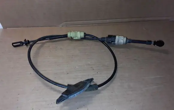 Dodge Nitro Gear shift cable linkage 52125191AF