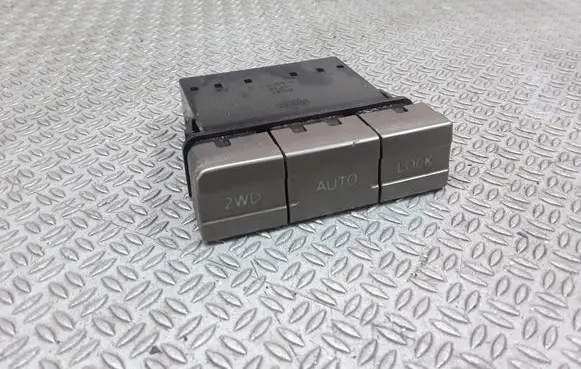 Nissan X-Trail T30 Differential lock switch 
