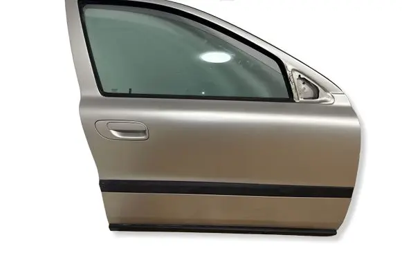 Volvo S60 Front door 