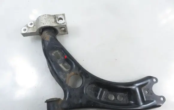 Volkswagen Tiguan Front control arm 1K0407165C