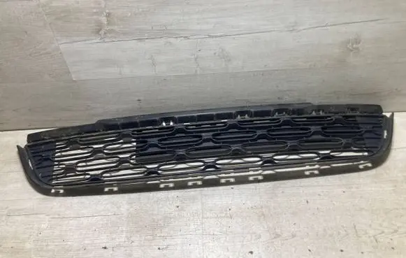 Citroen C3 Front bumper lower grill 9815134980 3200101190