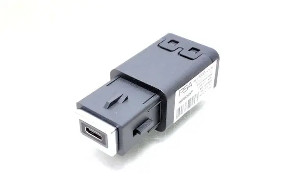 Opel Astra L USB socket connector 98313506VV 98380610VV