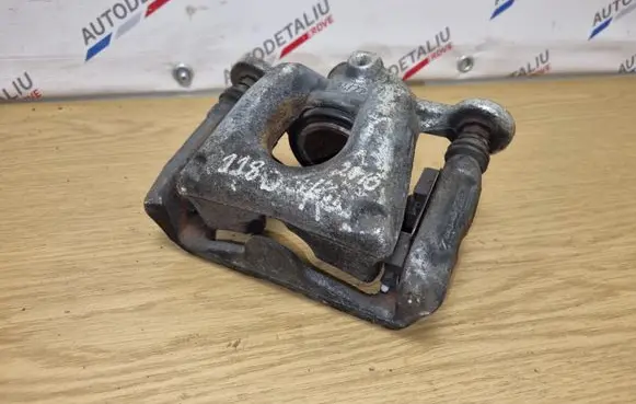 BMW 1 E82 E88 Front brake caliper 5422