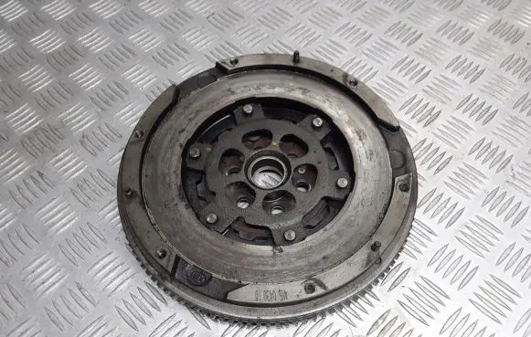 Ford Mondeo Mk III Dual mass flywheel 415043010