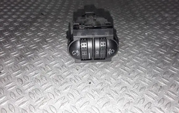 Volkswagen PASSAT B5.5 Headlight level height control switch