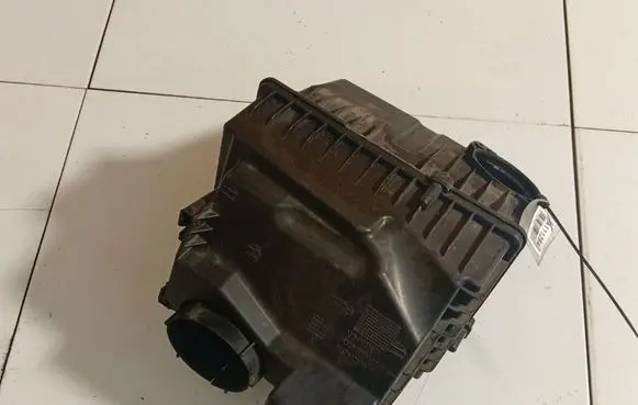 Citroen C4 Grand Picasso Air filter box 9653388980