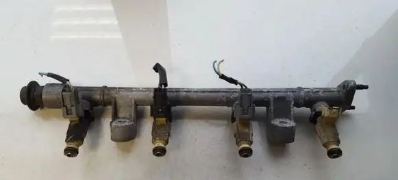 Fuel main line pipe