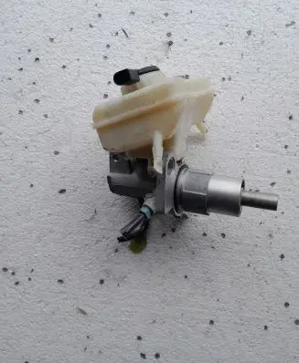 Audi A6 S6 C7 4G Master brake cylinder 8K0611301A