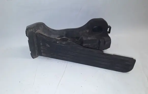 Volkswagen PASSAT B6 Accelerator throttle pedal 1K1723503L 6PV00860001