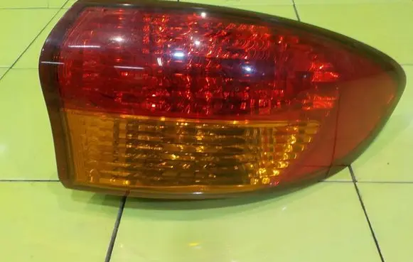 Subaru B9 Tribeca Rear/tail lights 