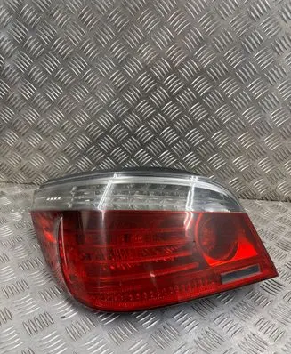 BMW 5 E60 E61 Rear/tail lights 16433101