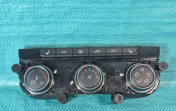 Volkswagen Golf VII Climate control unit 5G0907426N 5HB01117621 1401510140