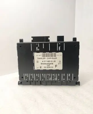 Mercedes-Benz E W211 Seat control module A2118200126 05020820