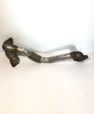 Coolant pipe/hose