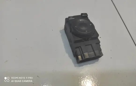 Volkswagen PASSAT B5 Wing mirror switch 3B1959565B