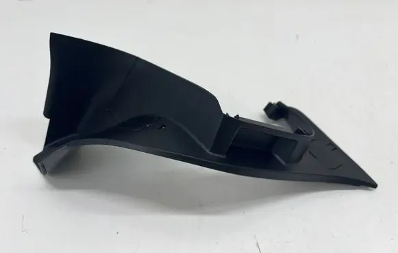 BMW 2 F22 F23 Rear/tail light trim molding 