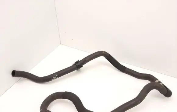 Mercedes-Benz GLE (W166 - C292) Engine coolant pipe/hose A1665063235