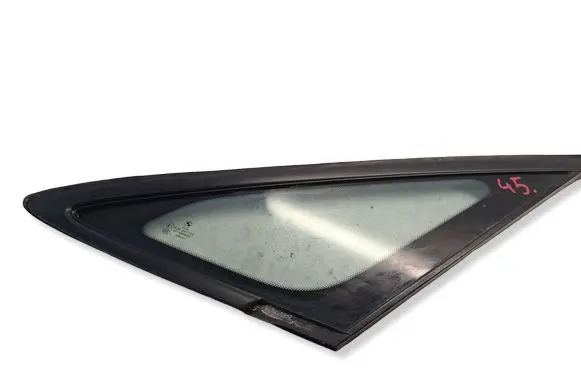 BMW 2 F46 Front triangle window/glass 7321943 2107171054