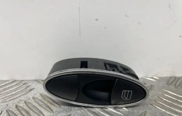 Mercedes-Benz E W211 Electric window control switch A2118219958