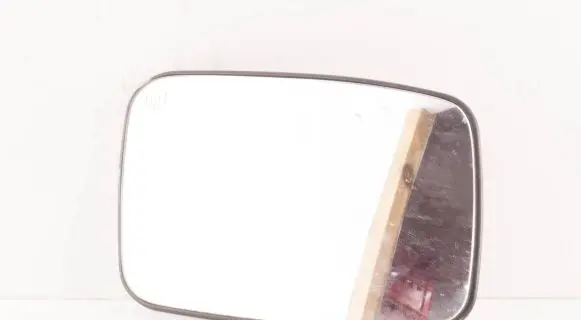 Volvo V50 Wing mirror glass 3345759