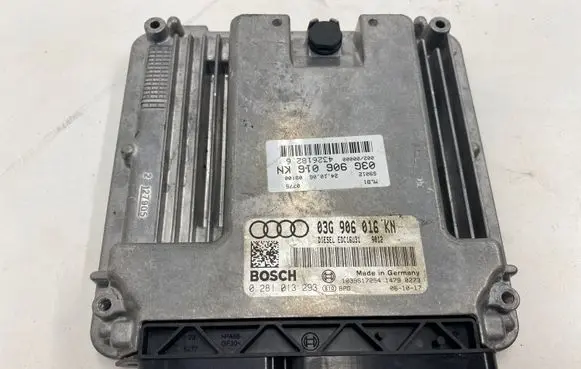 Audi A4 S4 B7 8E 8H Engine control unit/module 03G906016KN 0281013293