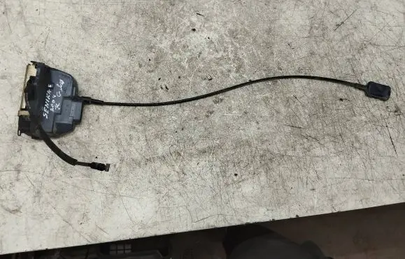 Renault Scenic II - Grand scenic II Rear door lock