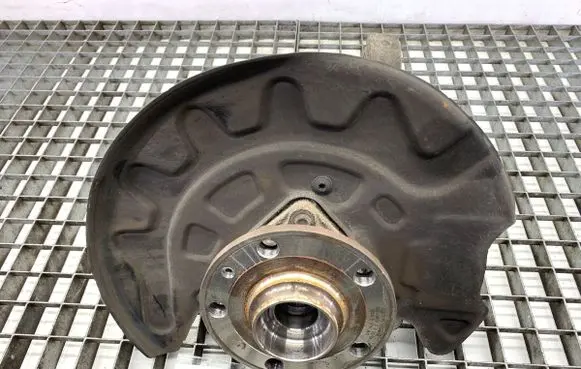 Volkswagen T-Roc Front wheel hub spindle knuckle 