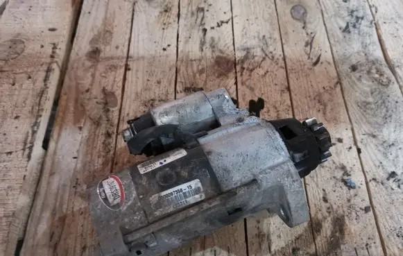 Nissan X-Trail T30 Starter motor