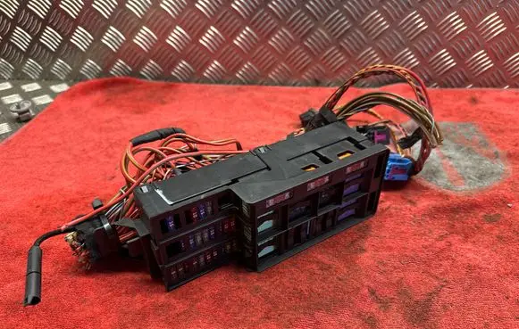 Porsche 911 991 Fuse module 99161010700