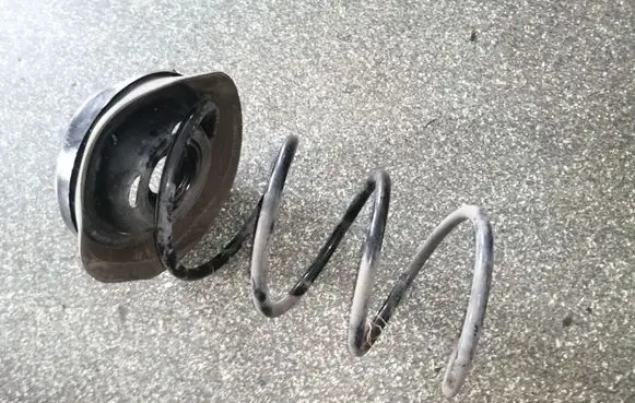 Mercedes-Benz CLC CL203 Front coil spring