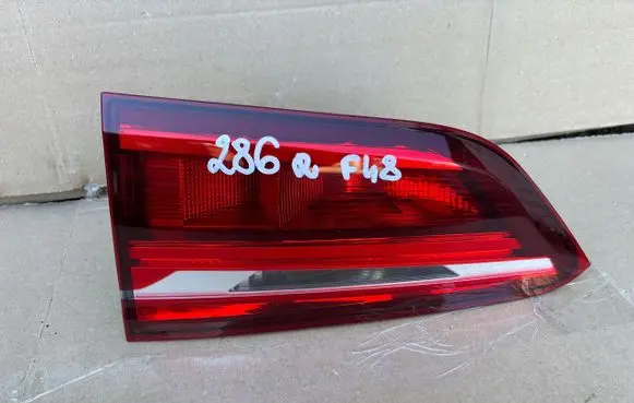 BMW X1 F48 F49 Tailgate rear/tail lights