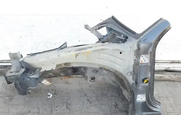Citroen C6 Front quarter panel 185446