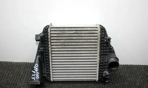 Audi Q8 Intercooler radiator 4M0145804BT