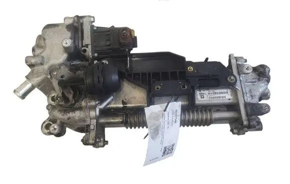 Opel Astra J EGR valve cooler V29007672