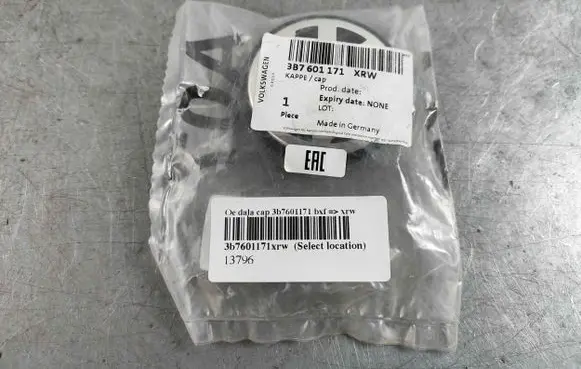 Volkswagen Tiguan Original wheel cap 3b7601171xrw