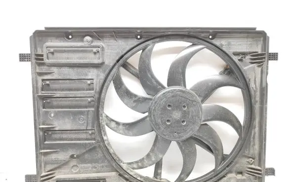 Ford Focus Radiator cooling fan shroud JX618C607BB