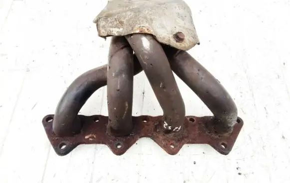 Mitsubishi Galant Exhaust manifold