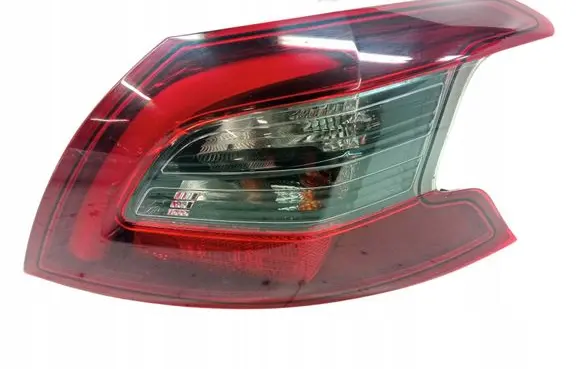 Peugeot 308 Rear/tail lights 9823728580