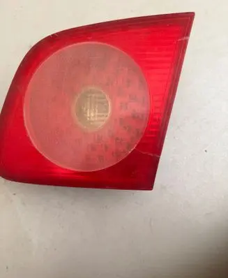 Volkswagen Phaeton Tailgate rear/tail lights 333622R
