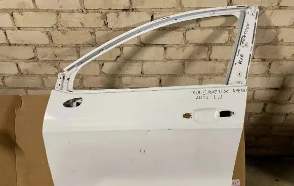 KIA Sportage Front door