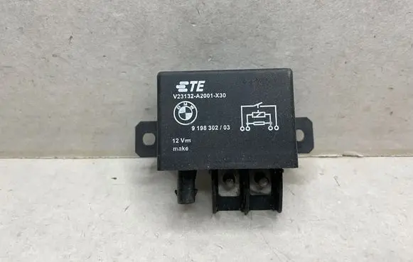 Coolant fan relay